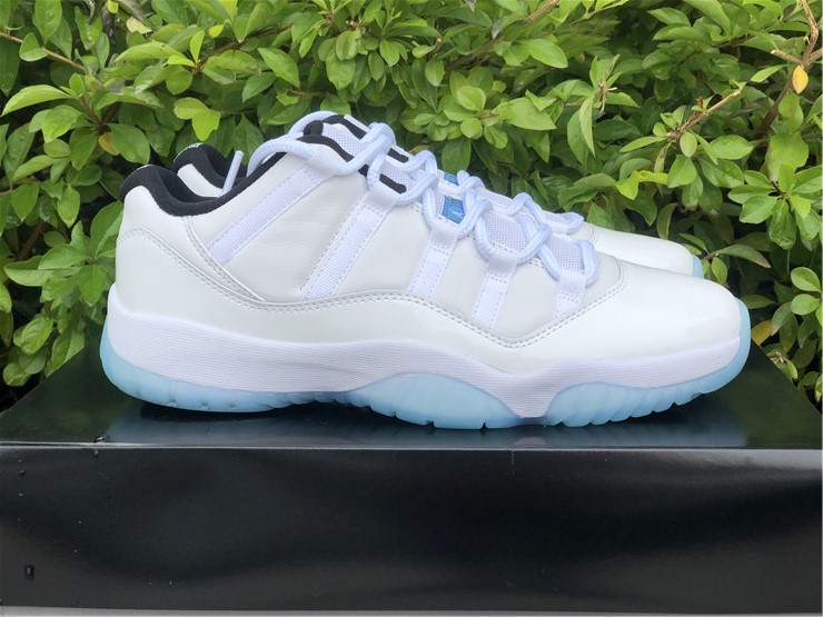 Air Jordan 11 Low”Legend Blue“ AV2187-117