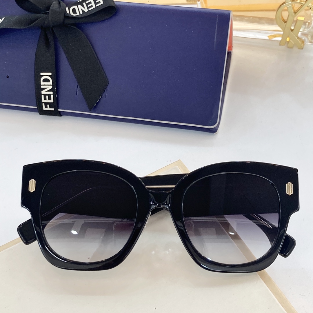 F*endi Glasses Top