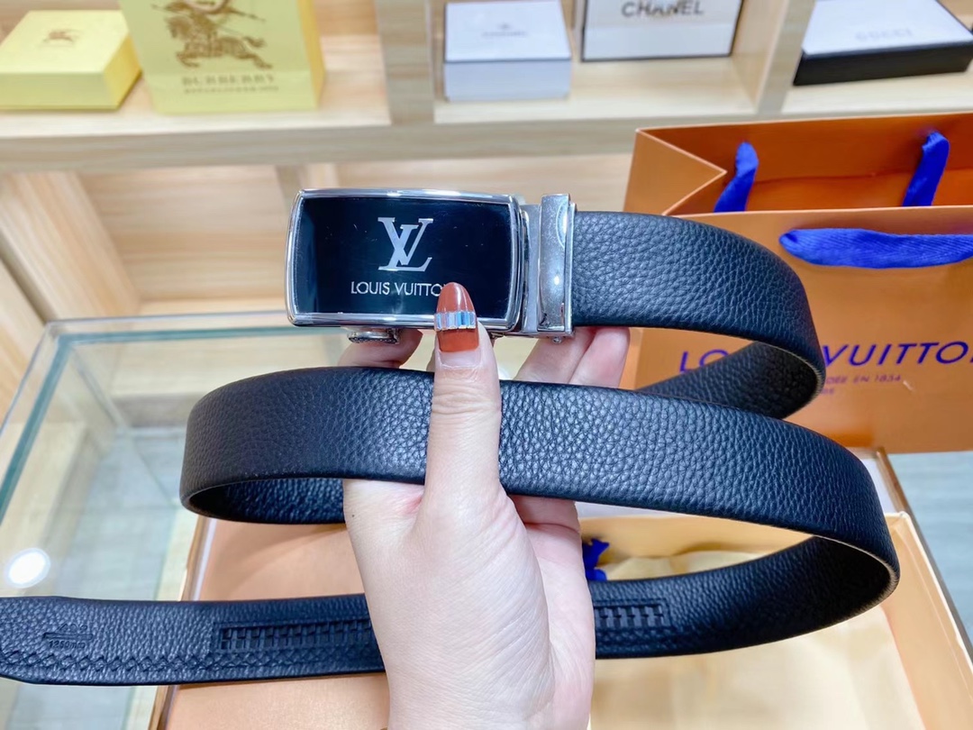 L*ouis V*uitton Belts Top Version