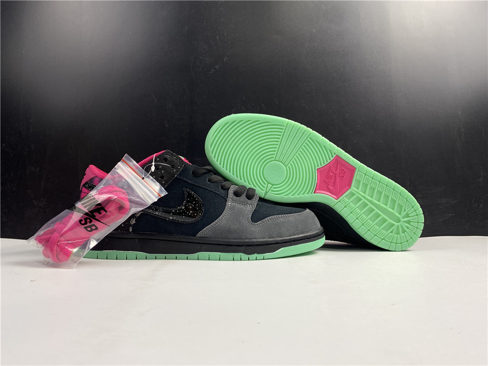 from Nike SB Dunk Low Premier Northern Lights 724183-063