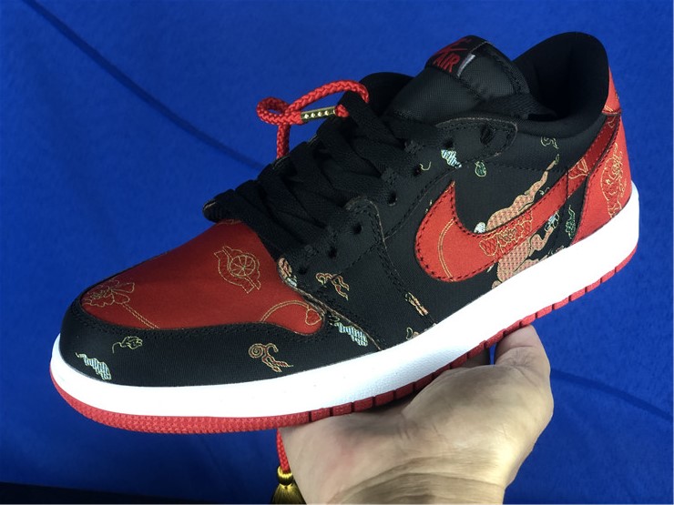Air Jordan 1 Low OG Chinese New Year DD2233-001