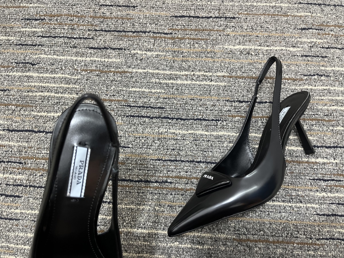 Women P*rada Top Quality Sandals