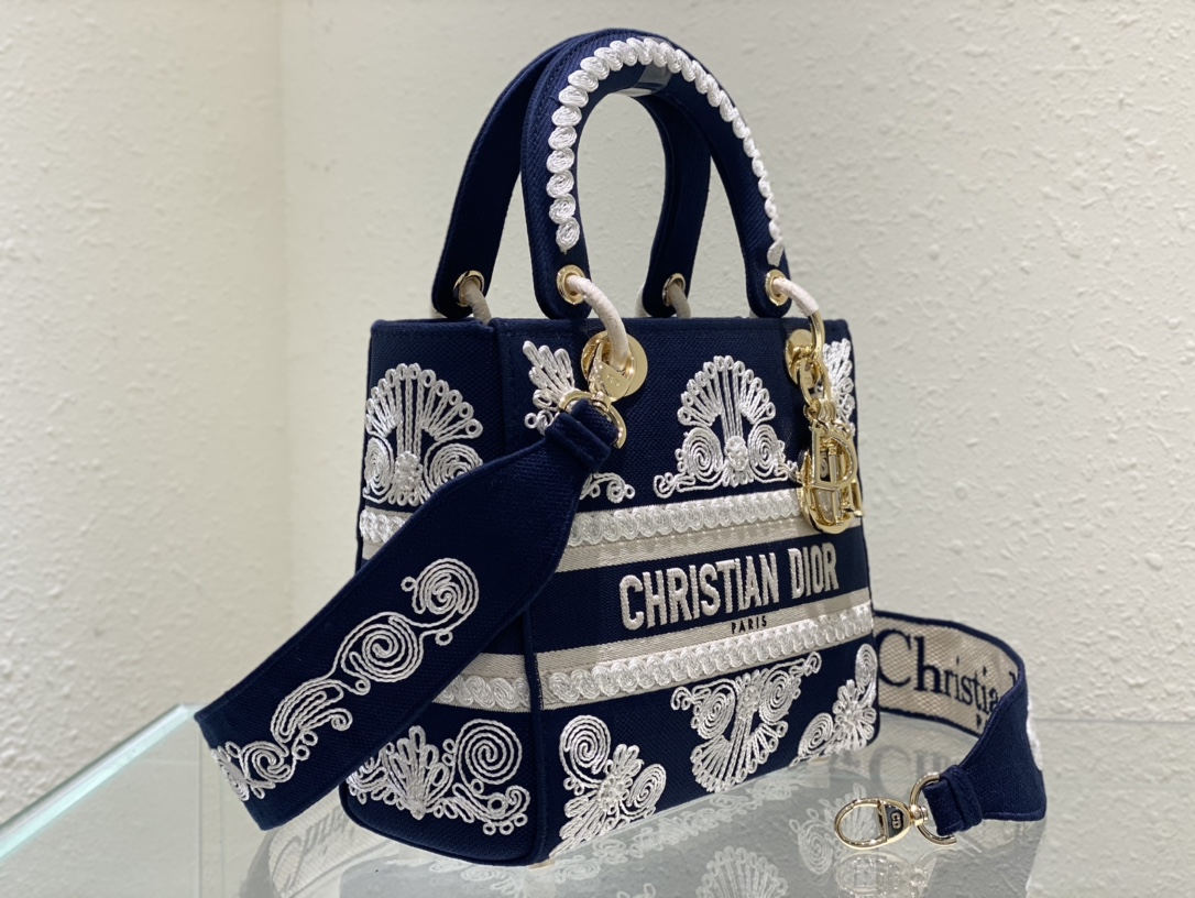 D*ior Bag Top Quality