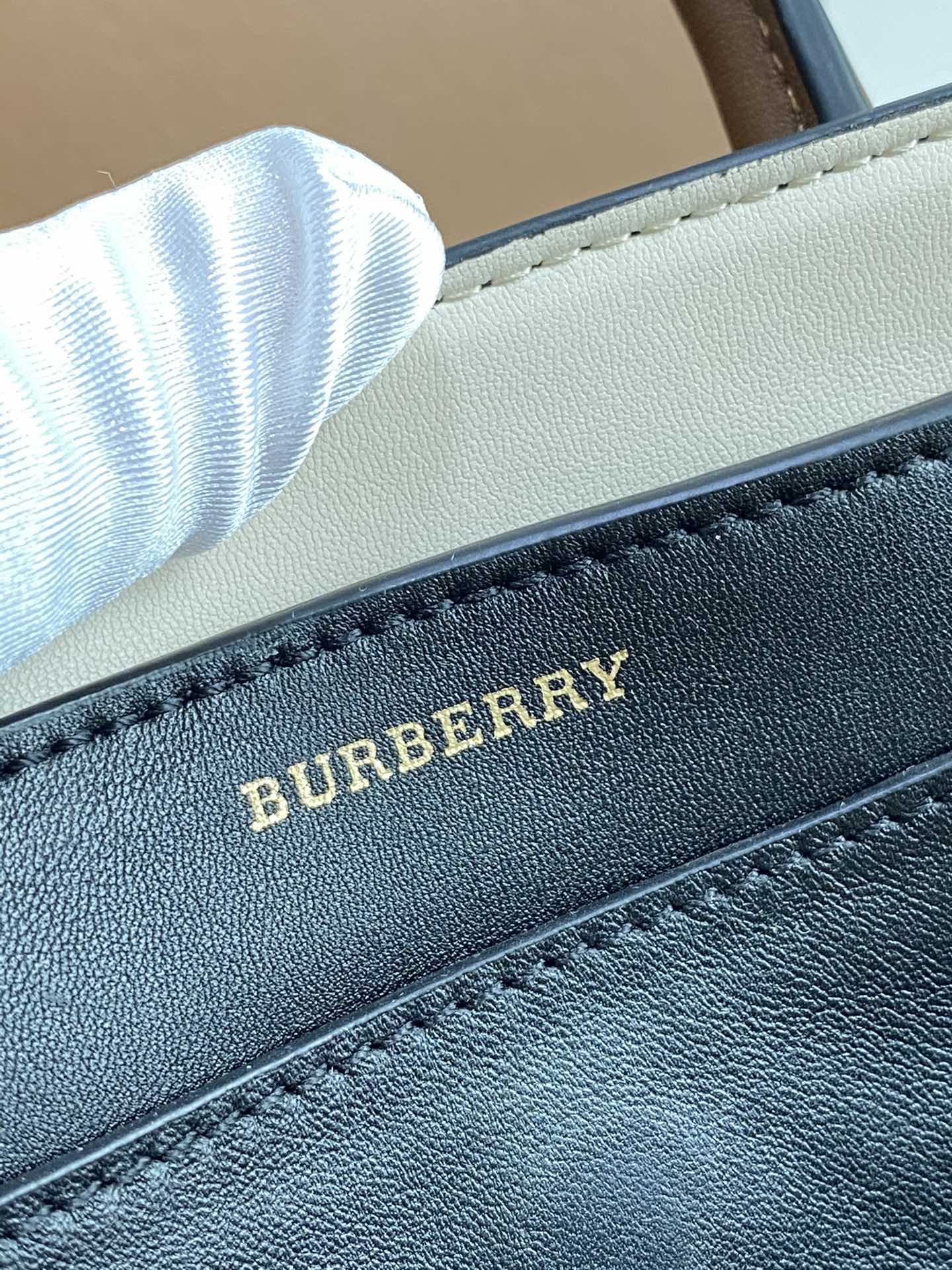 B*urberry Bag Top Quality 21.5*12*19cm