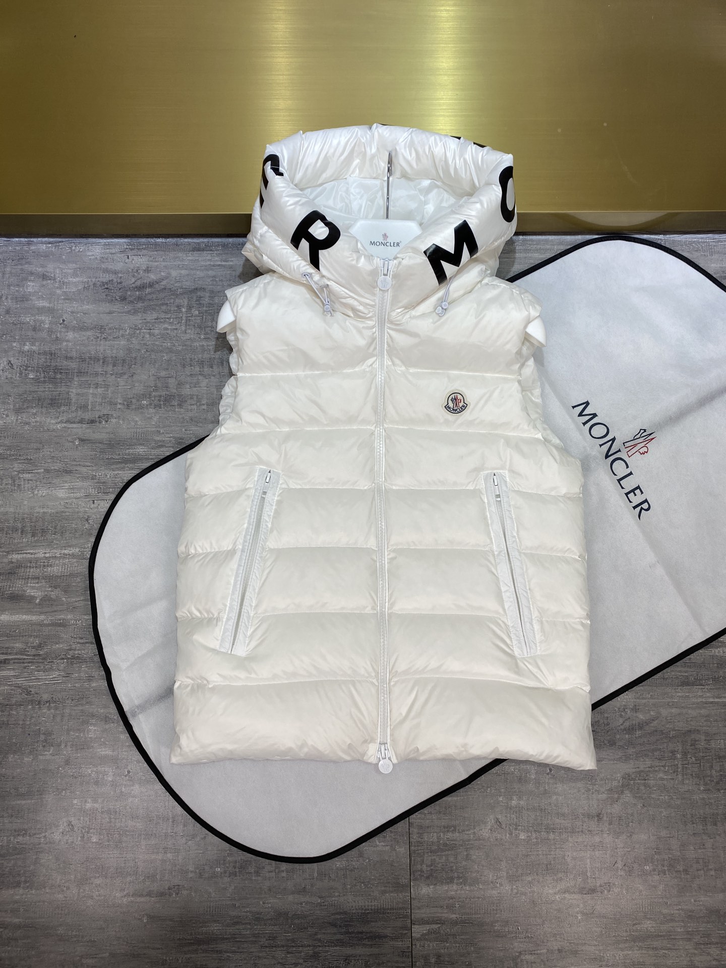 Men Jacket/Sweater Top Quality