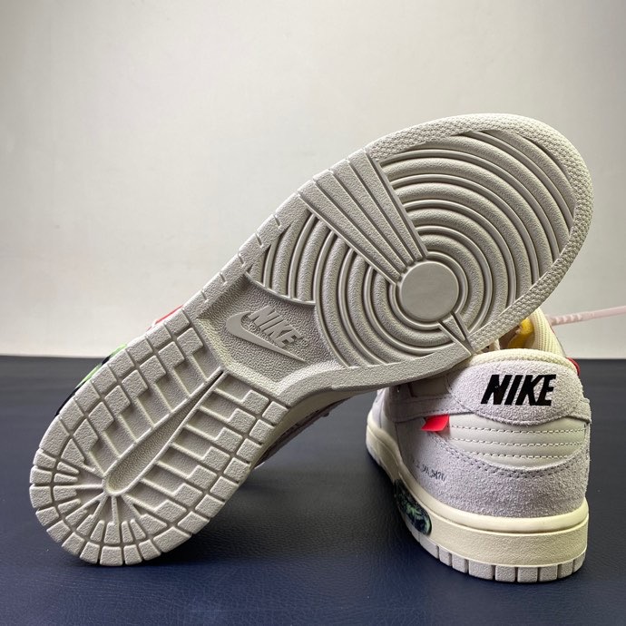 from O*ff-W*hite x Nike Dunk Low
