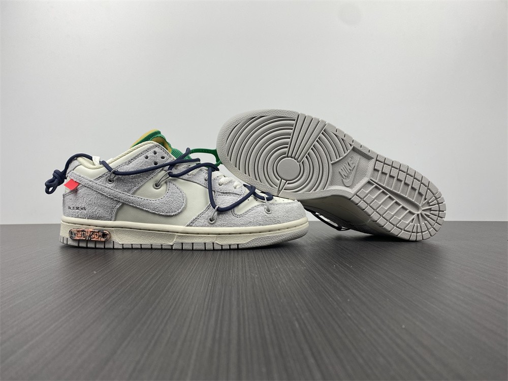 from O*ff-W*hite x Nike Dunk Low