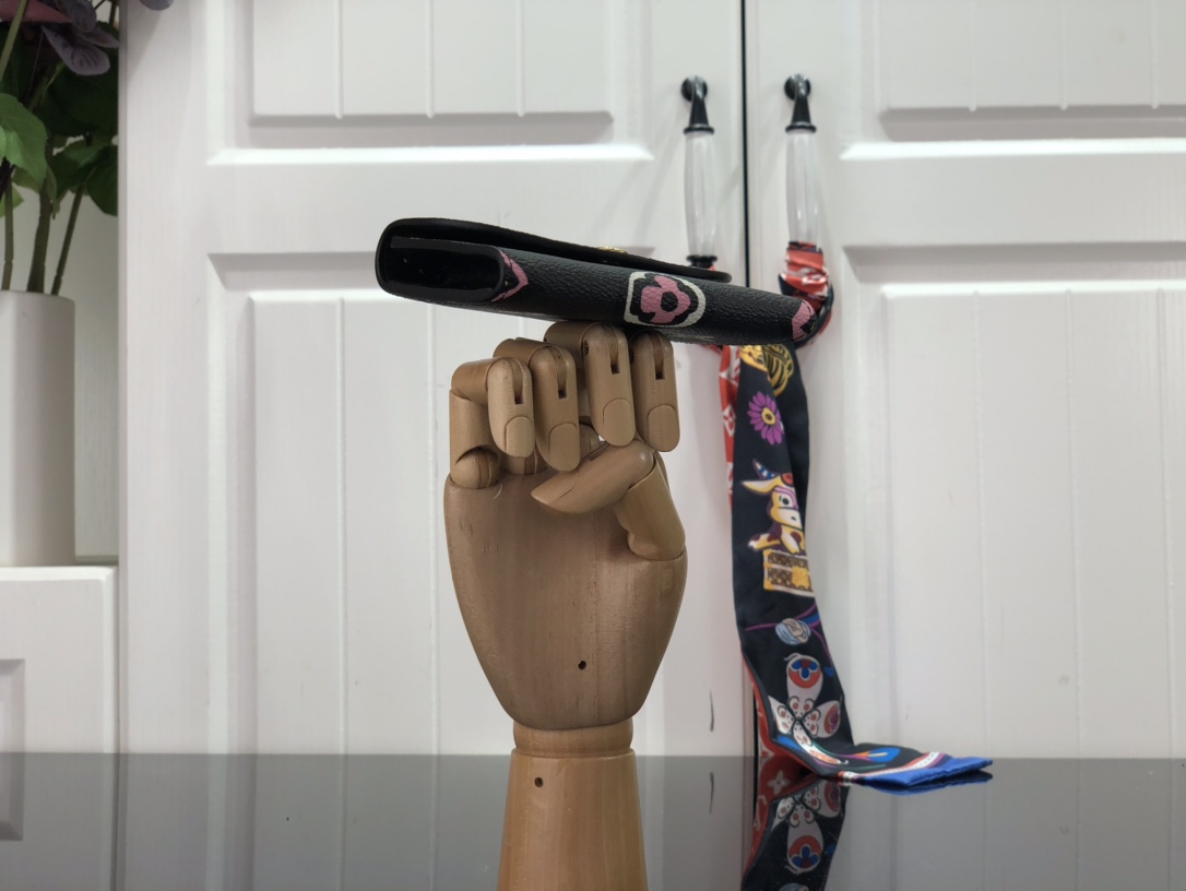 L*ouis V*uitton Bag Top Quality 11*8*2.5cm