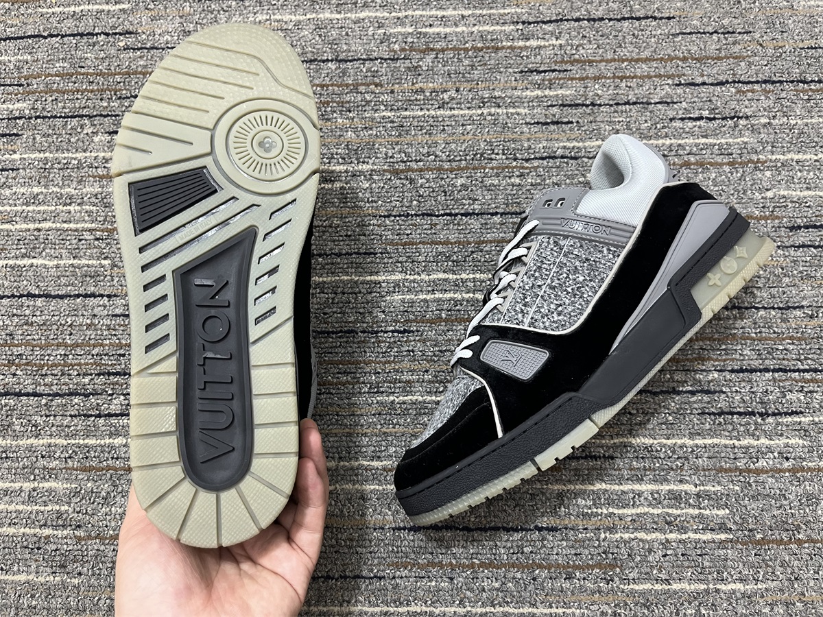 Men L*ouis V*uitton Top Sneakers