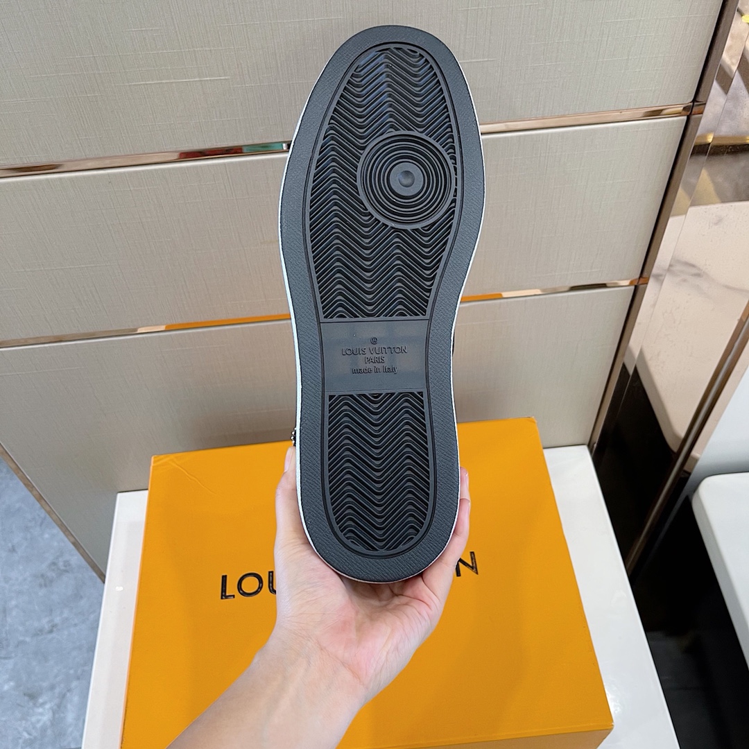 Men L*ouis V*uitton Top Sneaker