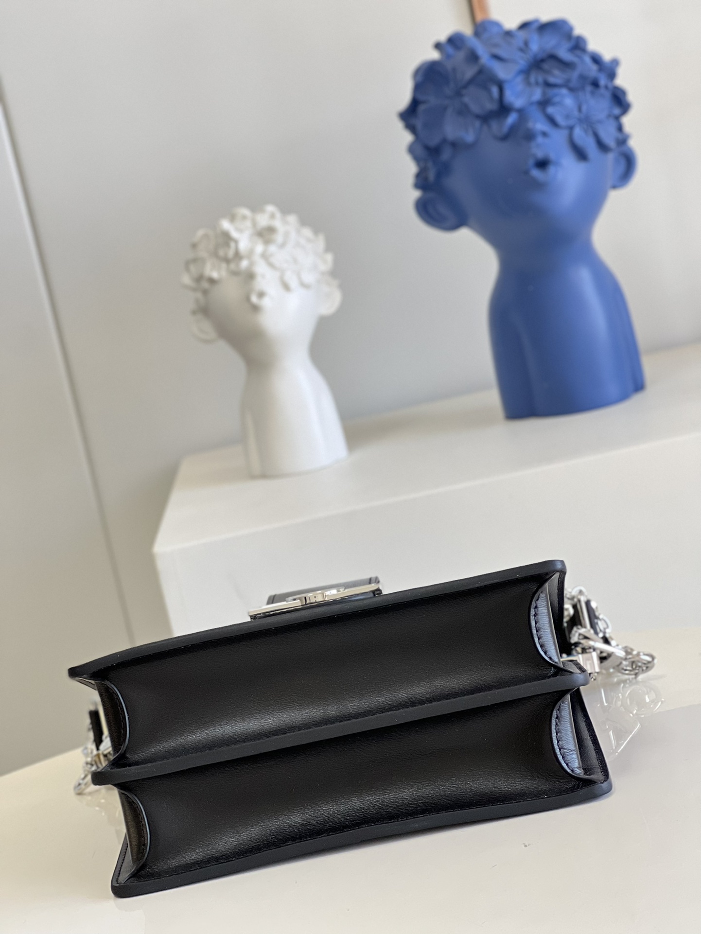 L*ouis V*uitton Top Bag 25*17*10.5cm