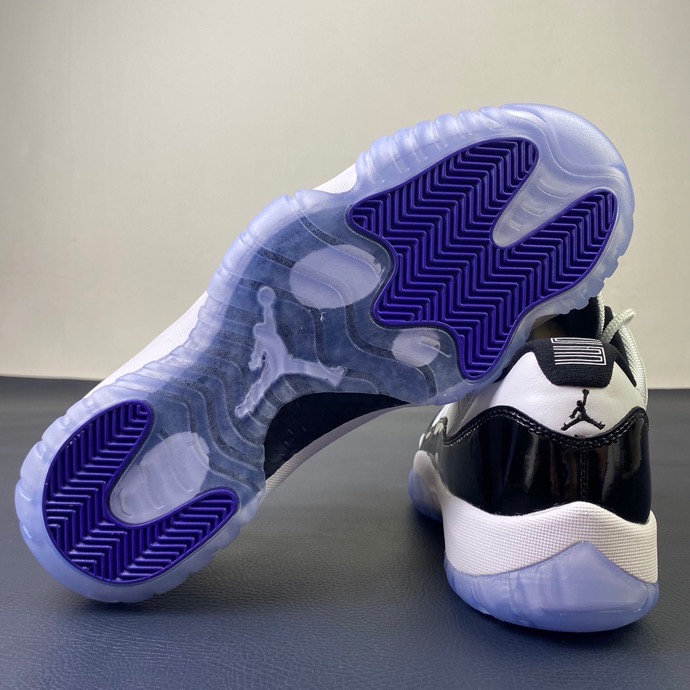 Air Jordan 11 Low Concord 528895-153