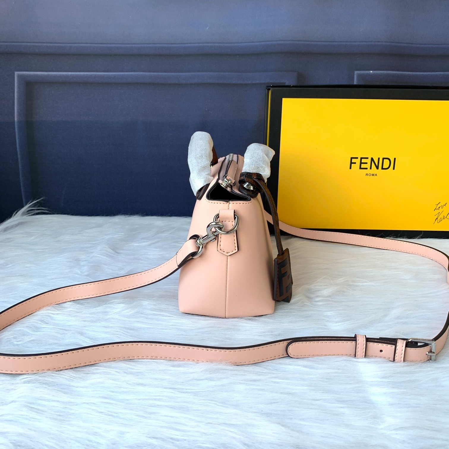 F*endi Top Bag 21*12.5*9.5cm