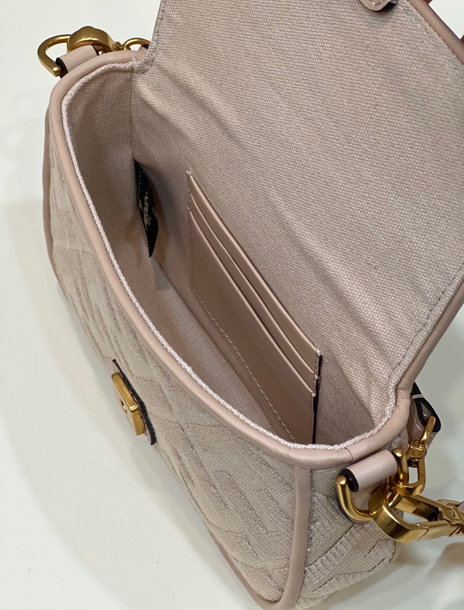 F*endi Bag Top Quality 19*11.5*4CM