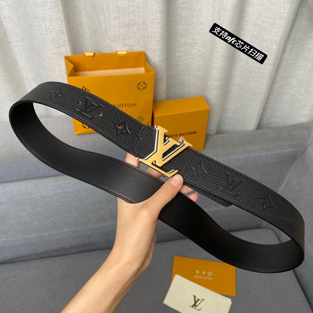 L*ouis V*uitton Belts Top Version