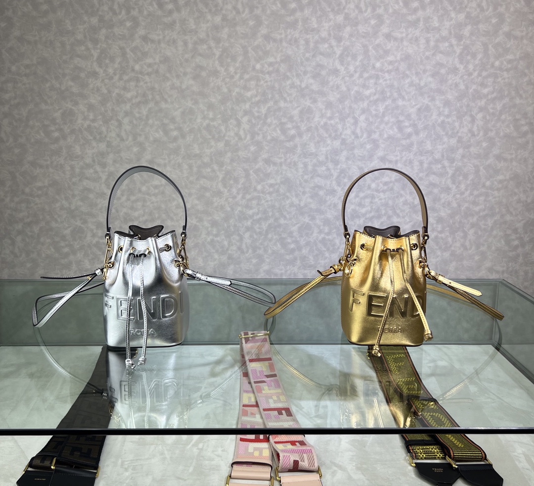 F*endi Bag Top Quality 12*18*10CM