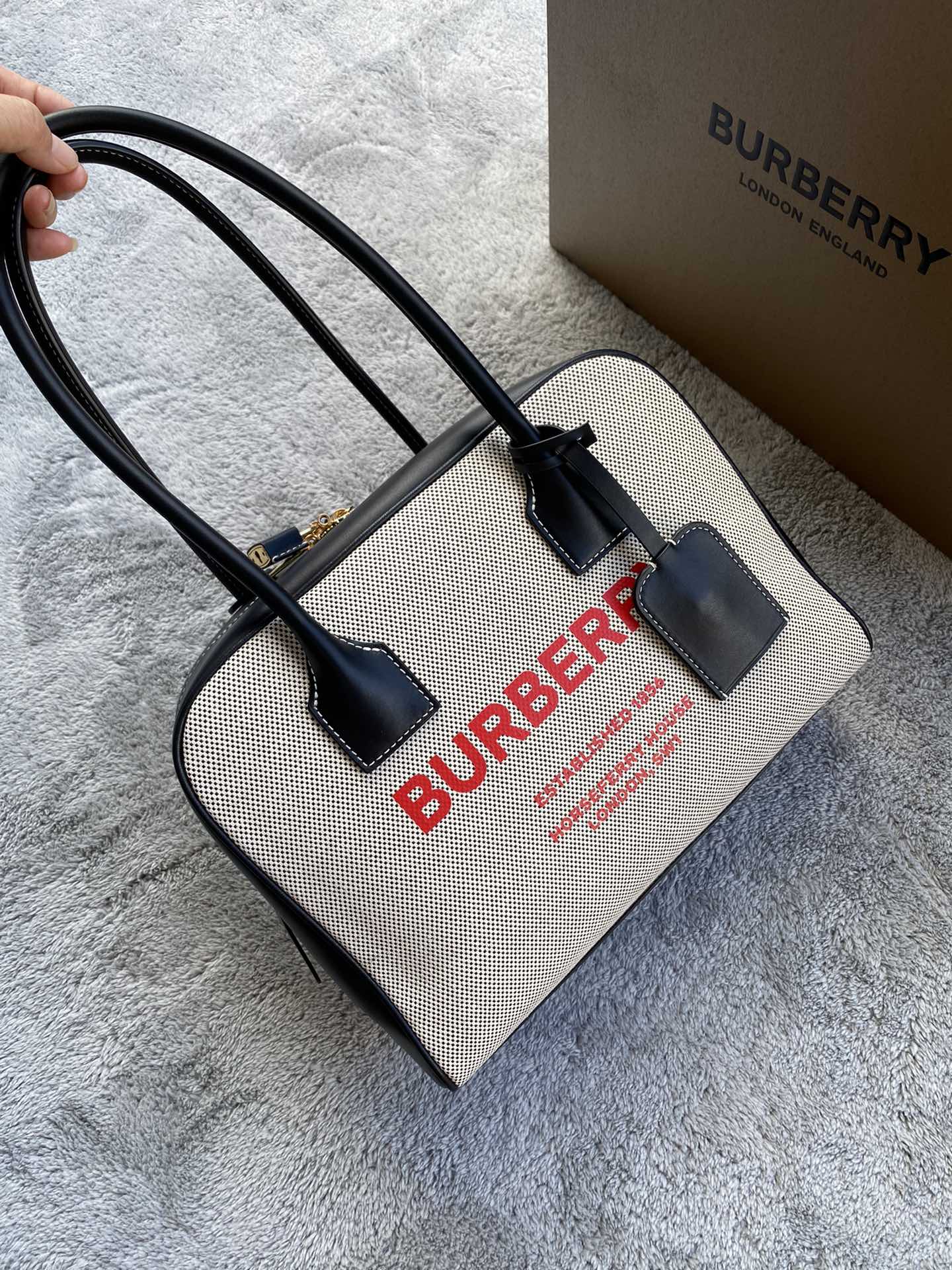 B*urberry Bag Top Quality 30*11*22.5cm