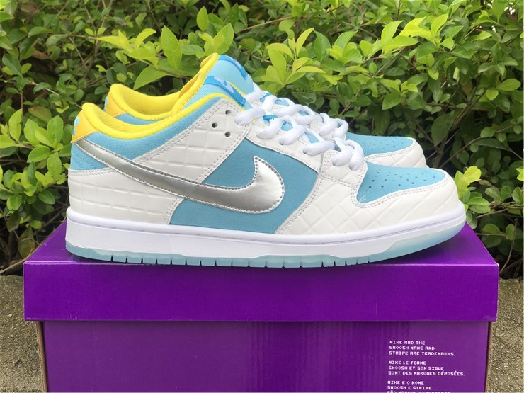 from FTC X NIKE SB DUNK LOW DH7687 400