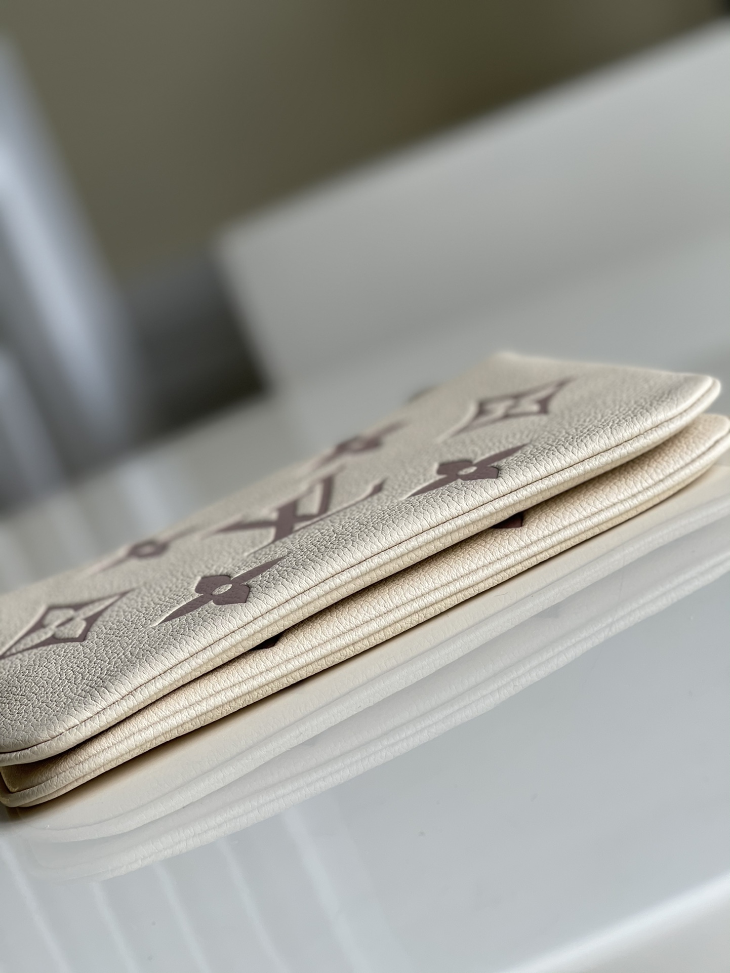 L*ouis V*uitton Top Bag 20*12.5*3cm