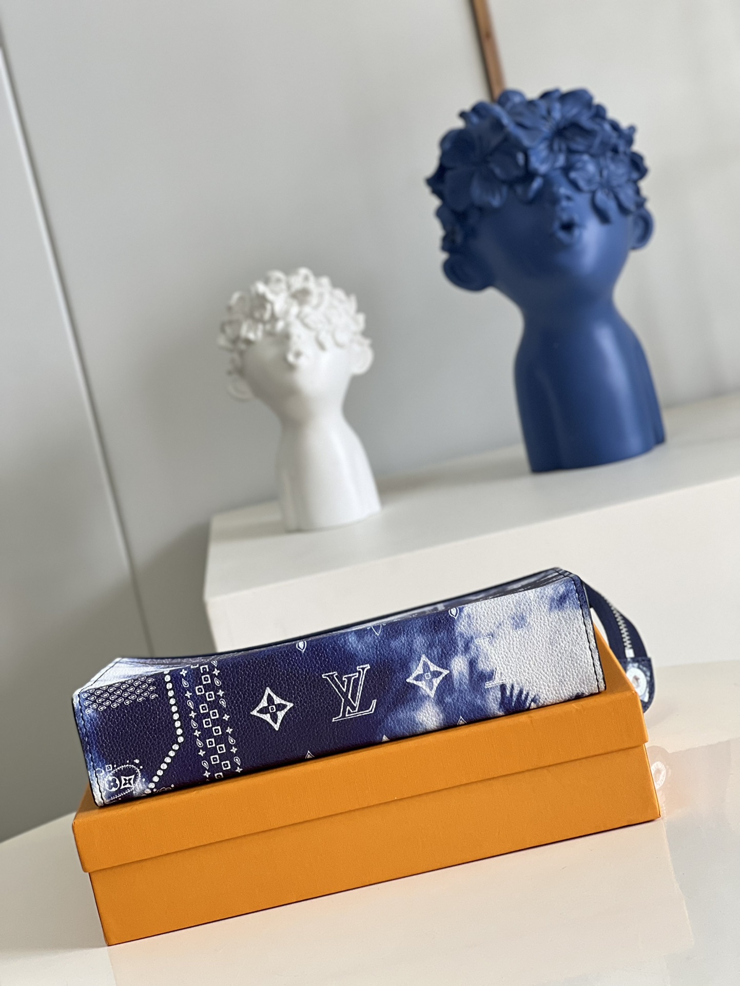 L*ouis V*uitton Top Bag 27*21*6cm