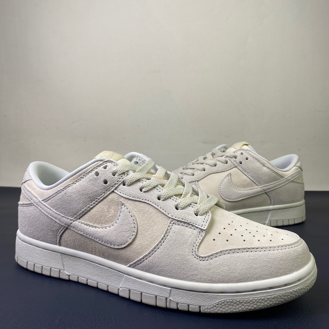 from Nike SB Dunk Low DD8338-001