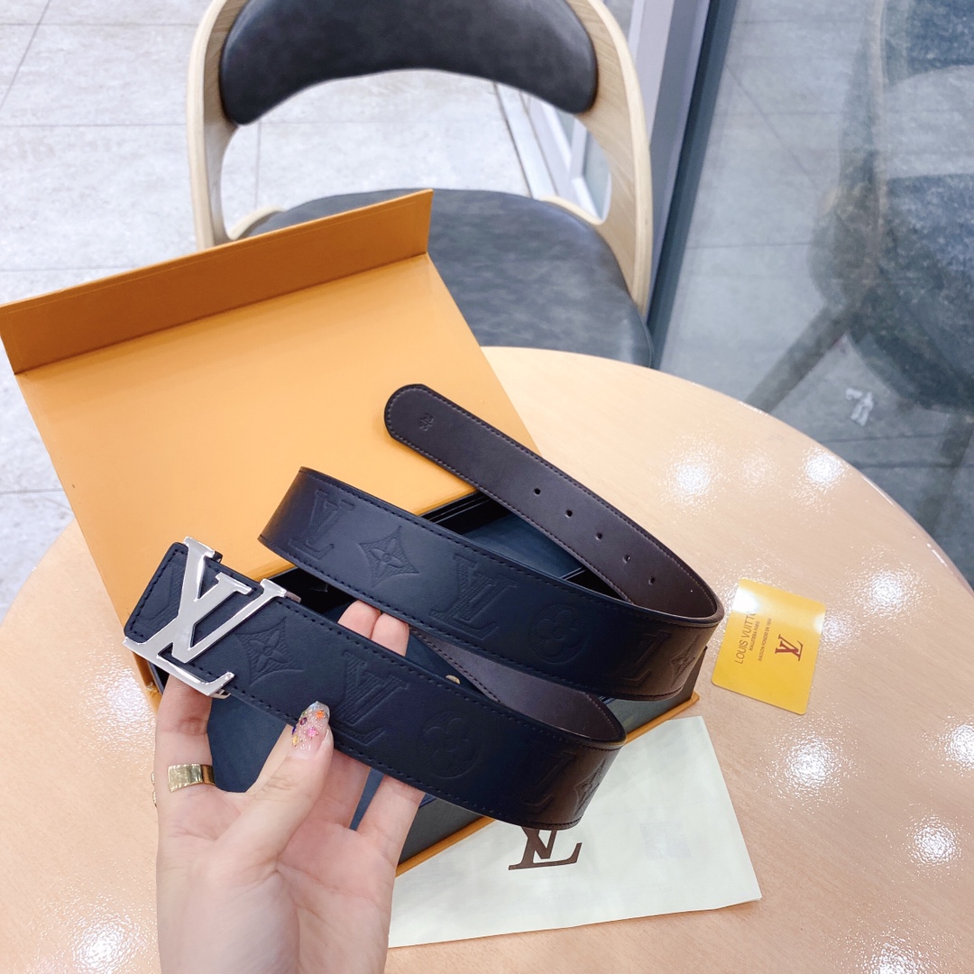 L*ouis V*uitton Belts Top Version