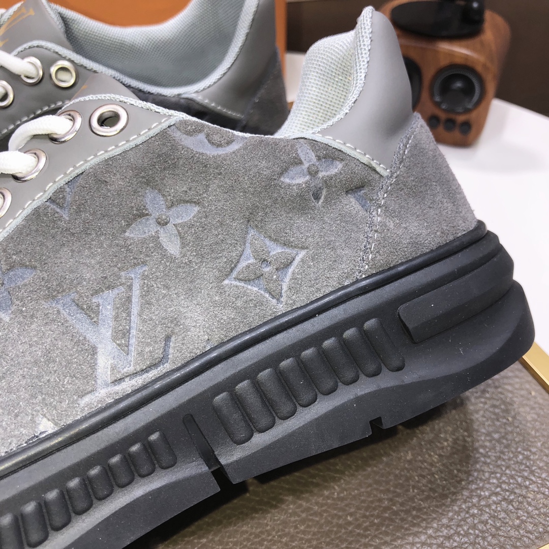 Men L*ouis V*uitton Top Sneaker