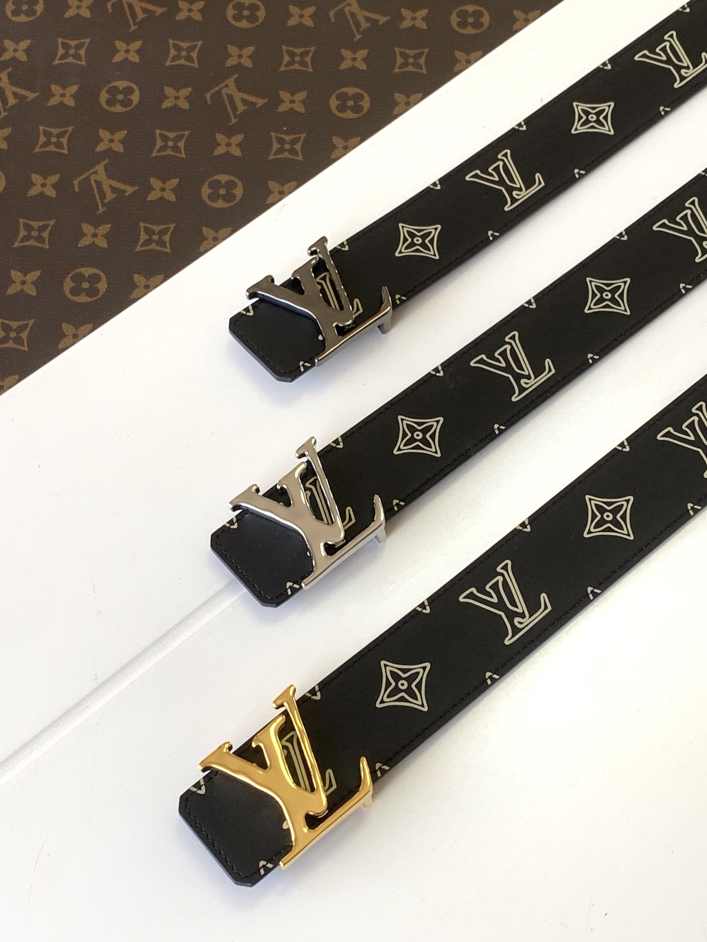 L*ouis V*uitton Belts Top Quality 4.0CM