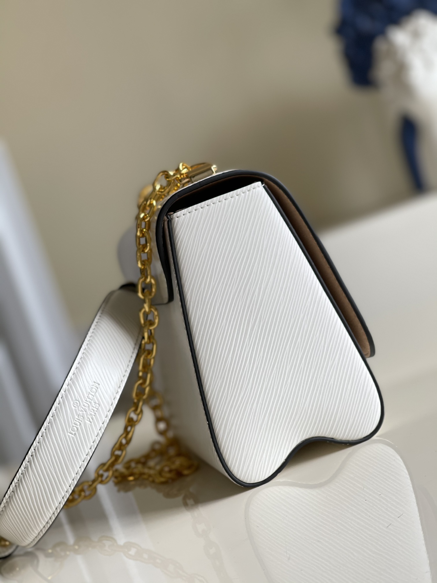 L*ouis V*uitton Bag Top Quality 23 x 17 x 9.5cm