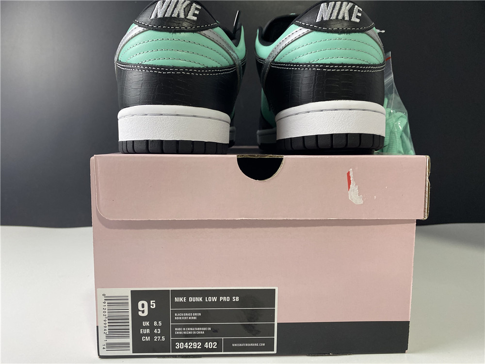 from nike sb dunk Di*m*nd tiffany 304292-402