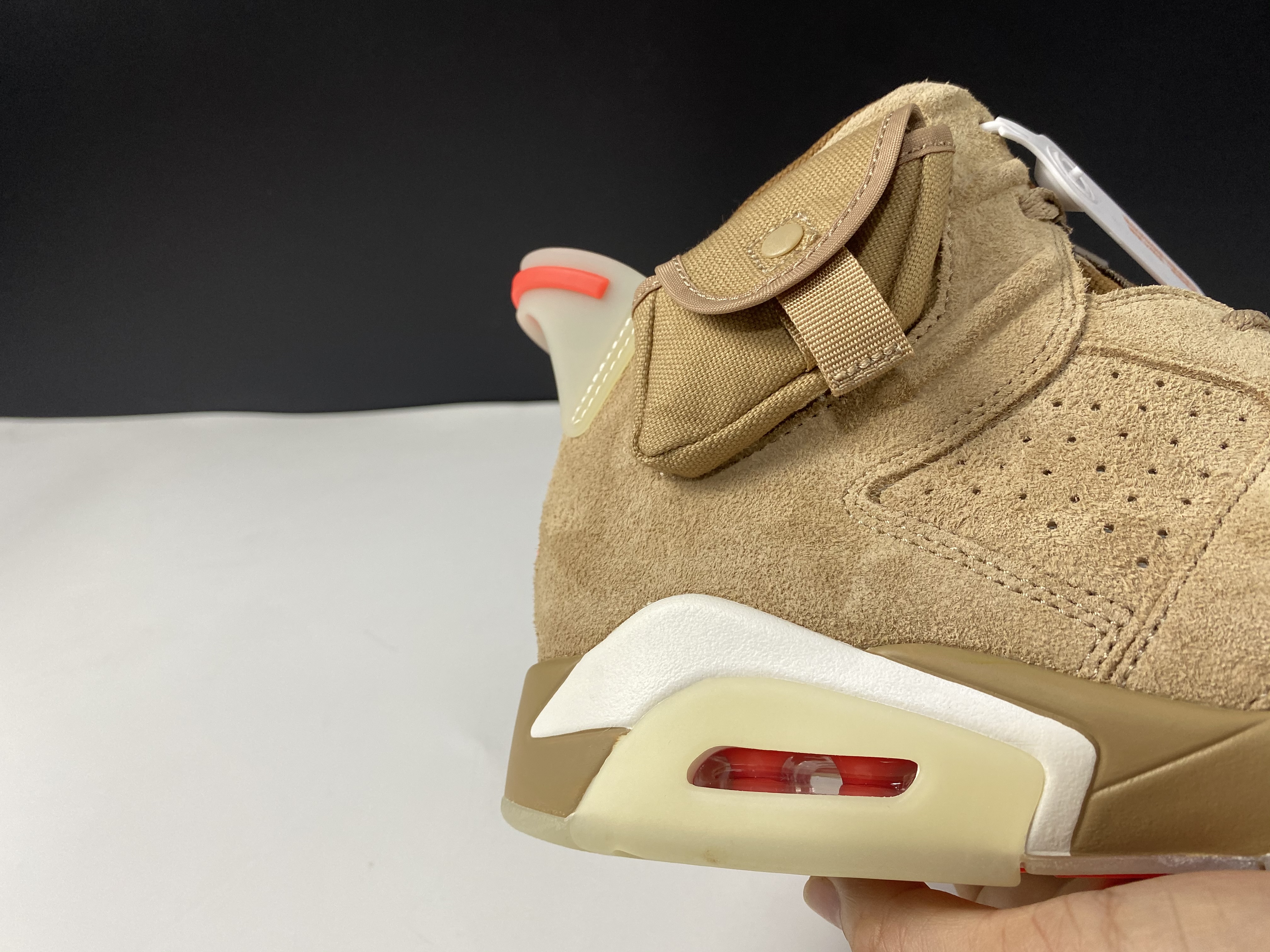 Travis Scott x Air Jordan 6 DH0690-200