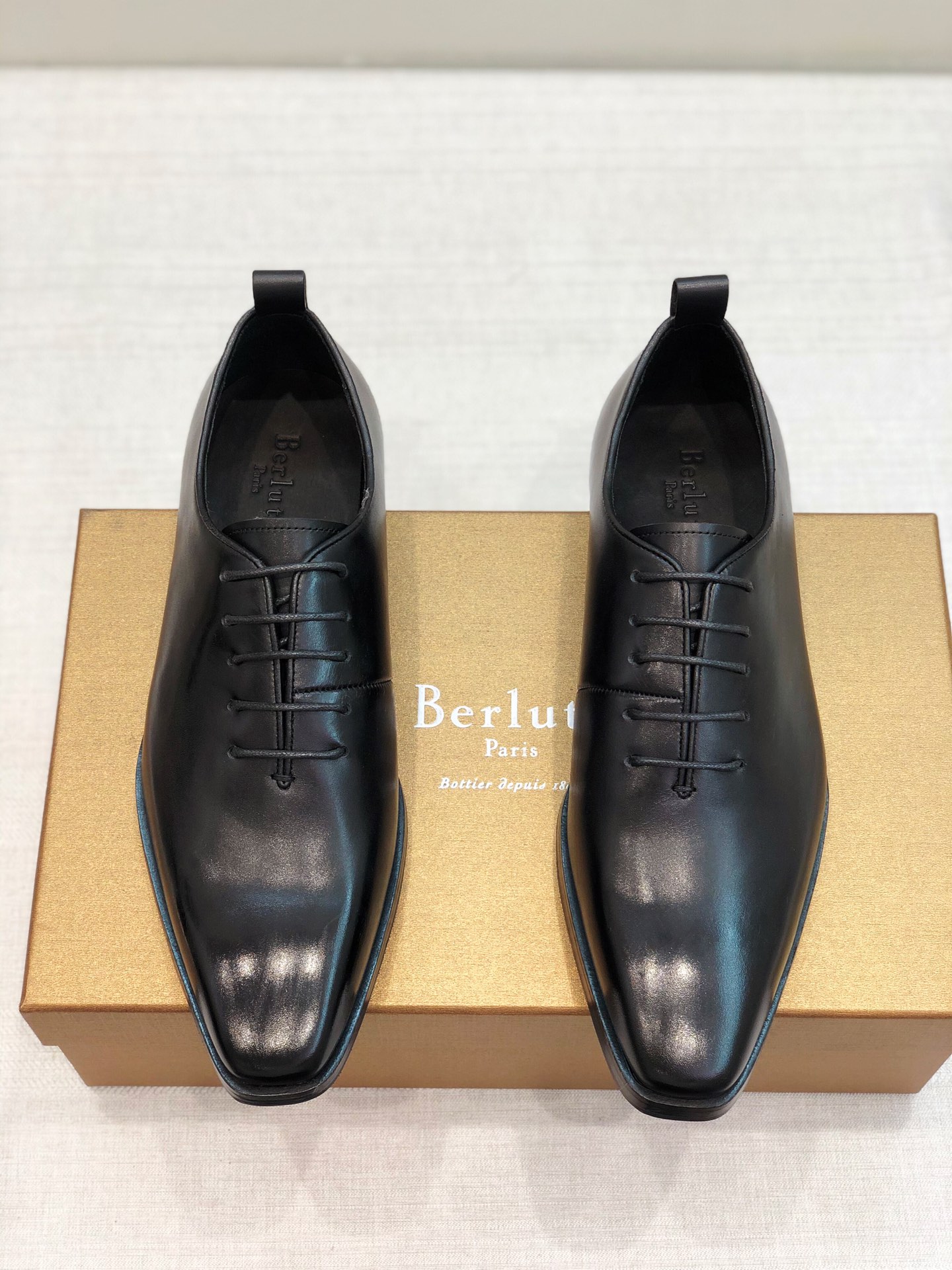 Men B*erluti Top Loafer