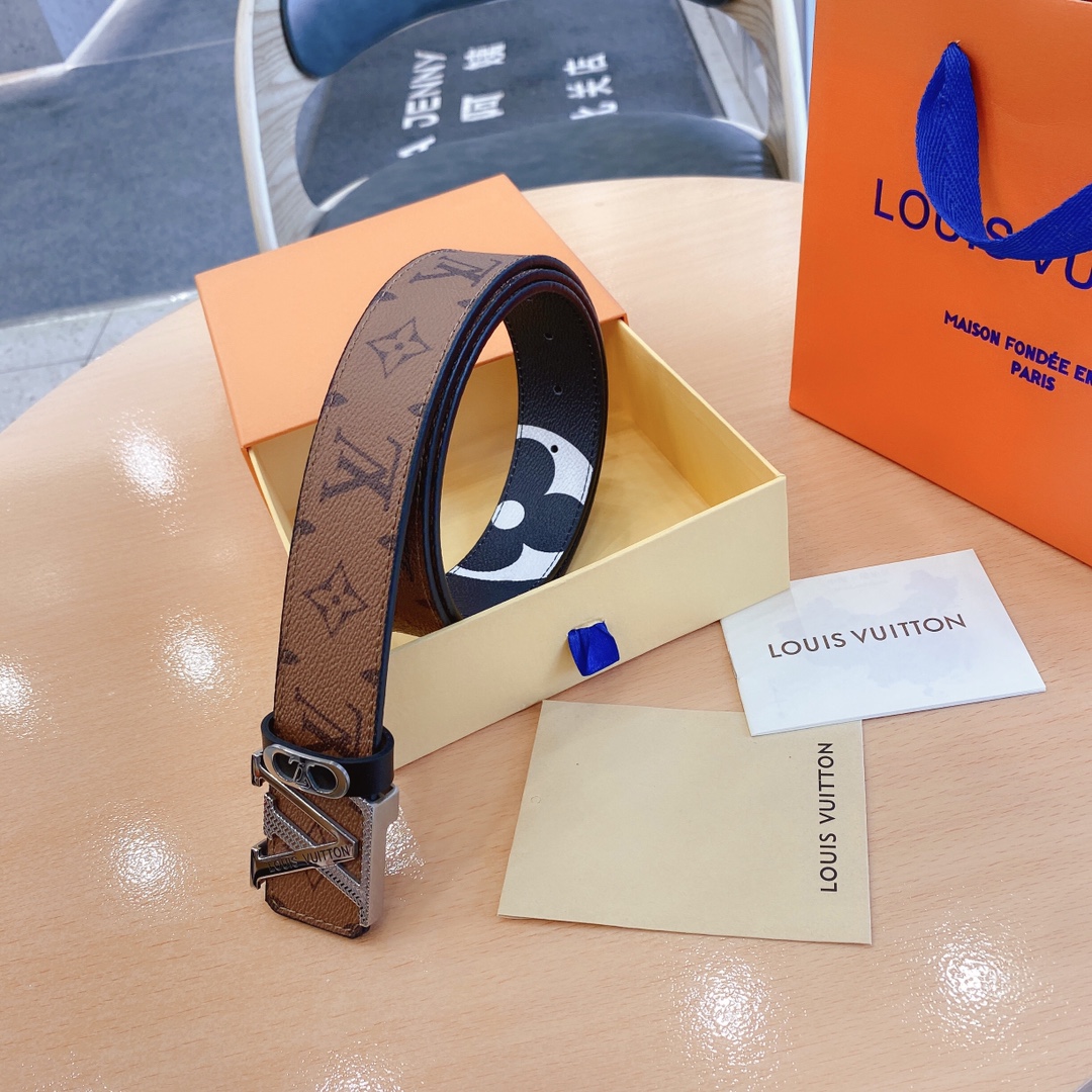 L*ouis V*uitton Belts Top Version