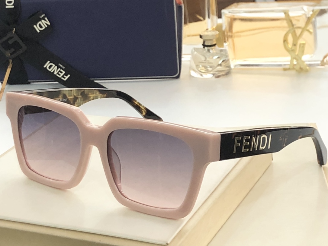 F*endi Glasses Top