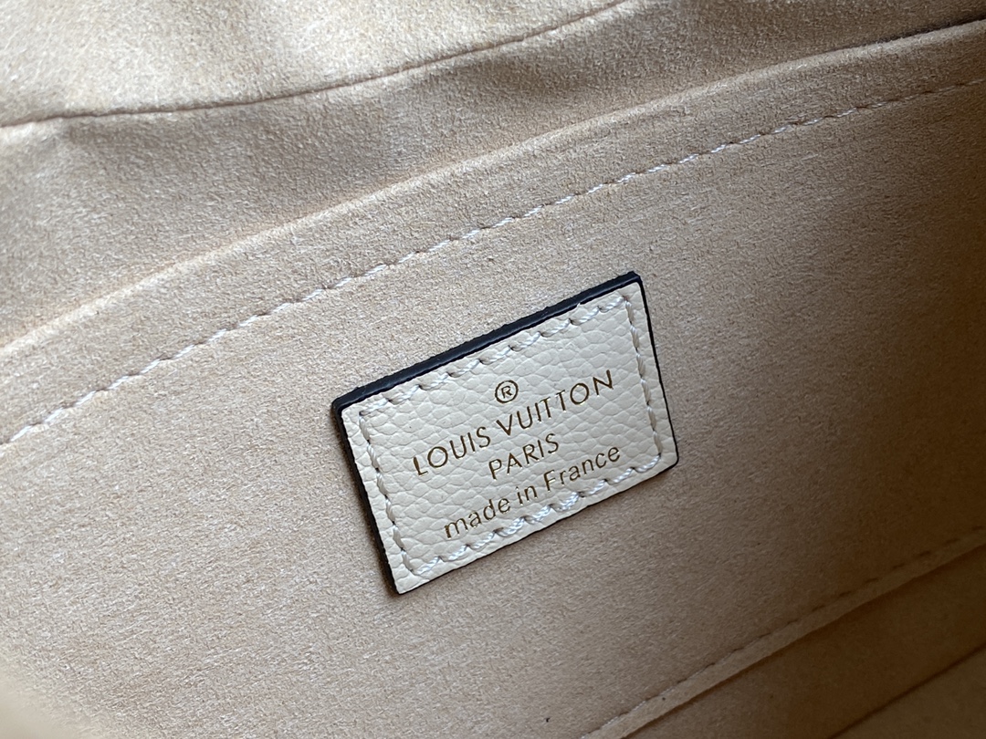 L*ouis V*uitton Bag Top Quality 22*14*9CM