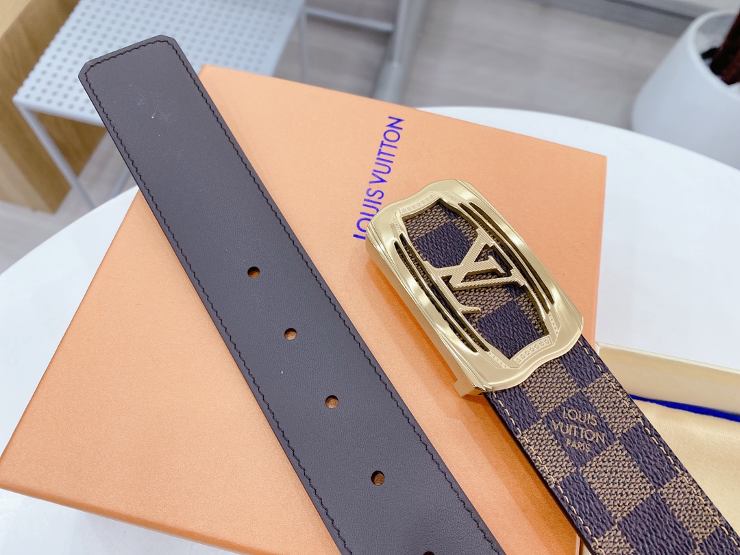 L*ouis V*uitton Belts Top Version