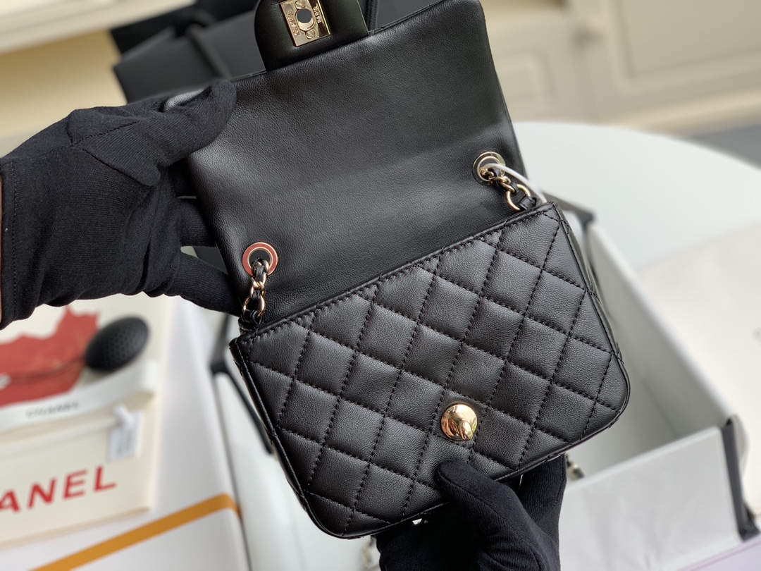 C*hanel Top Bag 18cm