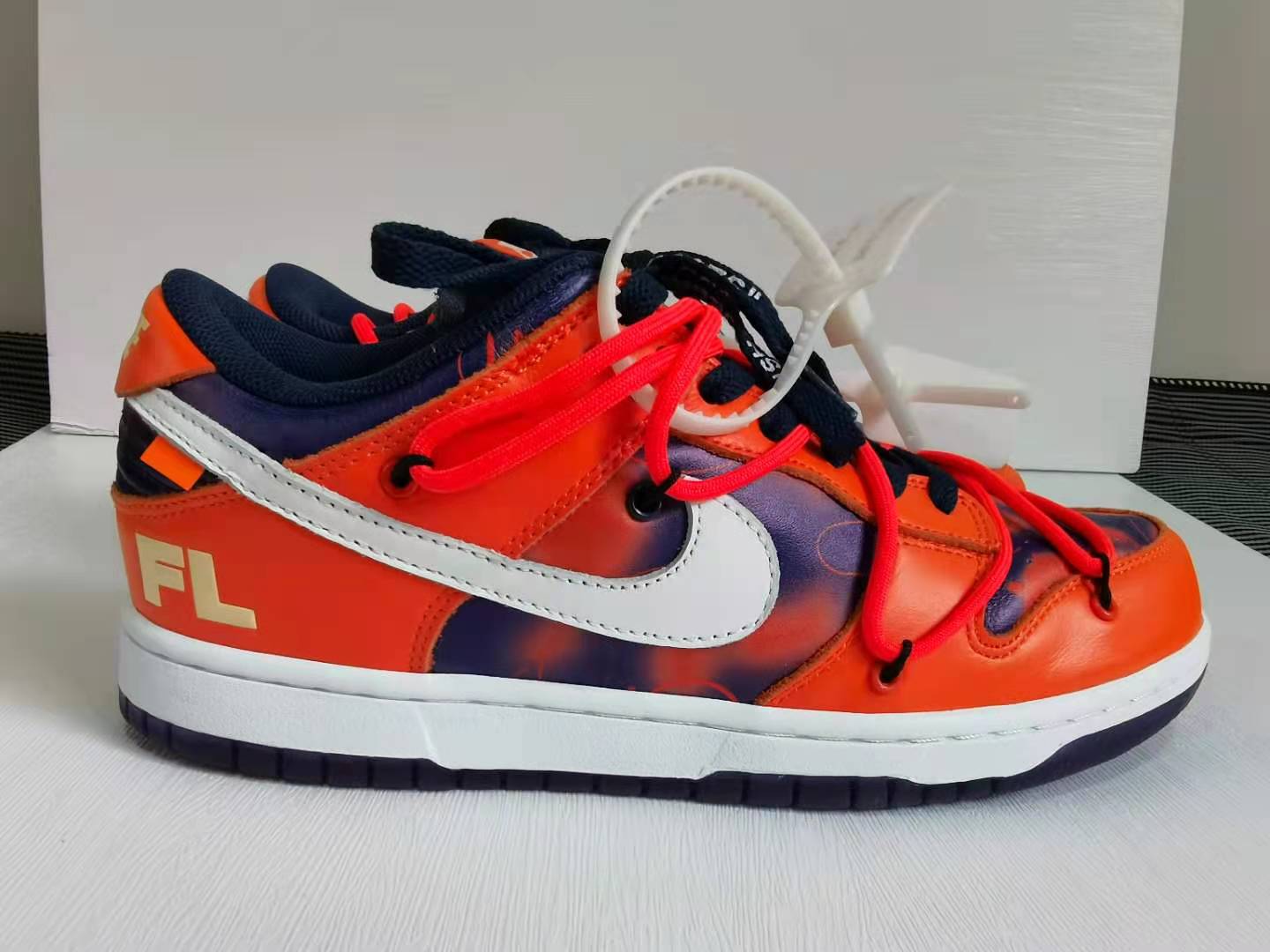 from O*ff-W*hite x Nike Dunk Low