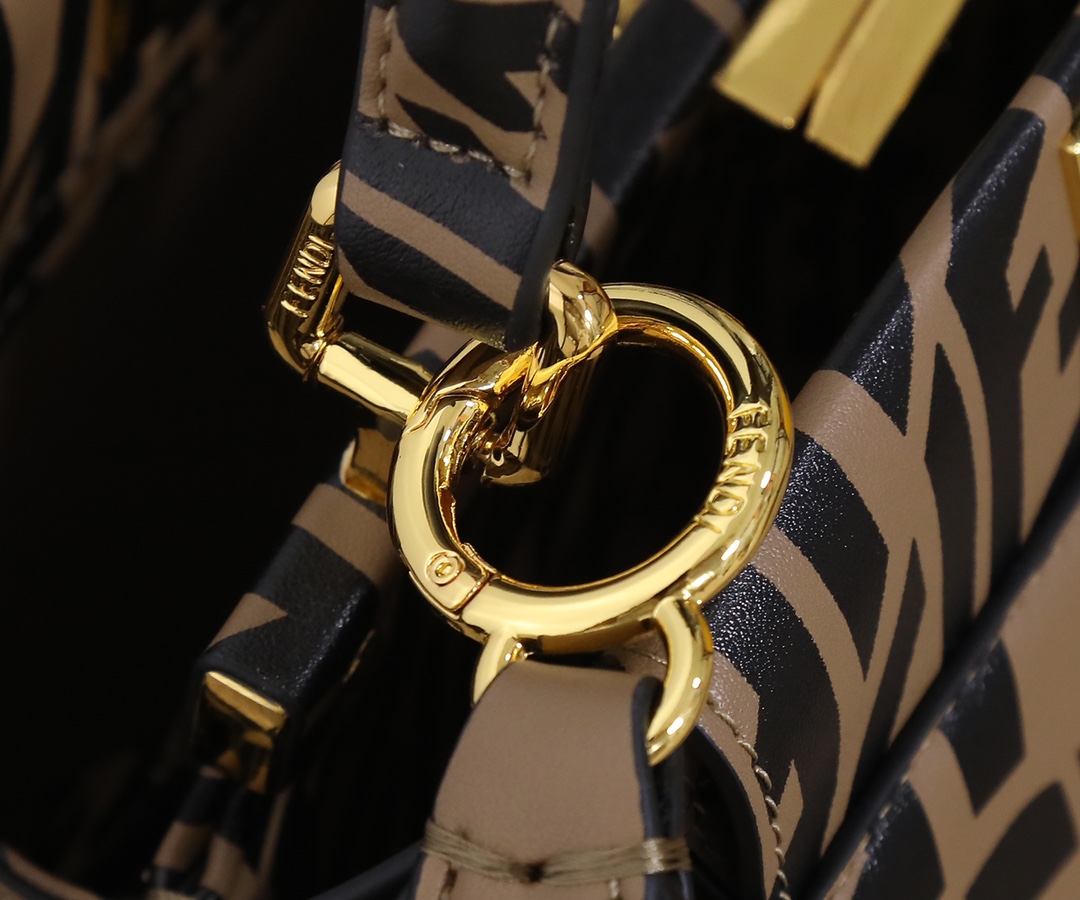 F*endi Bag Top Quality 23*7*18CM