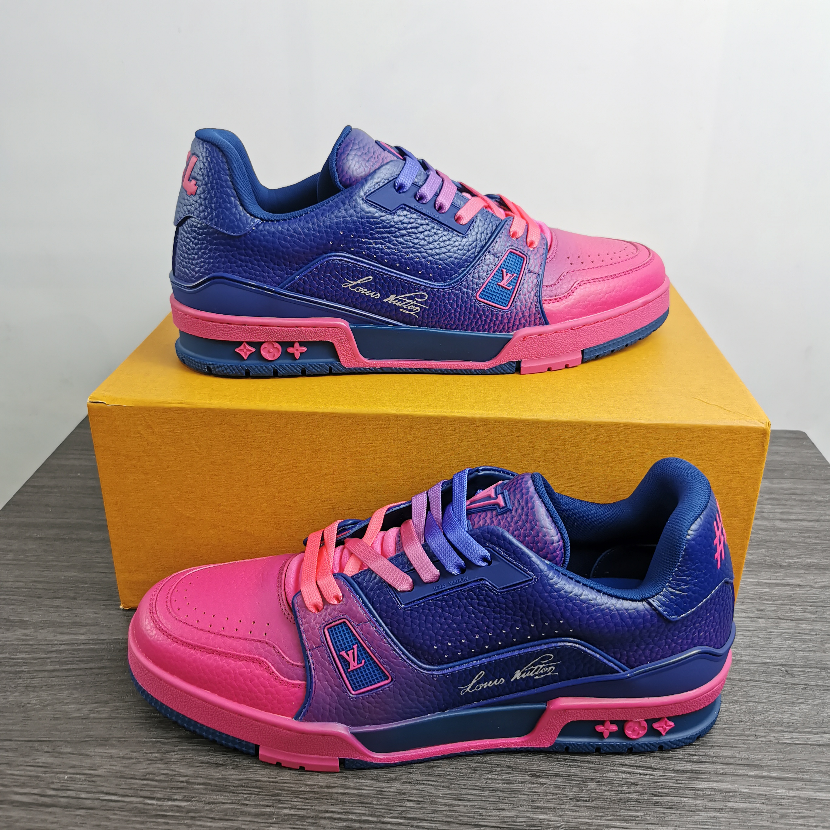 Men L*ouis V*uitton Top Sneakers