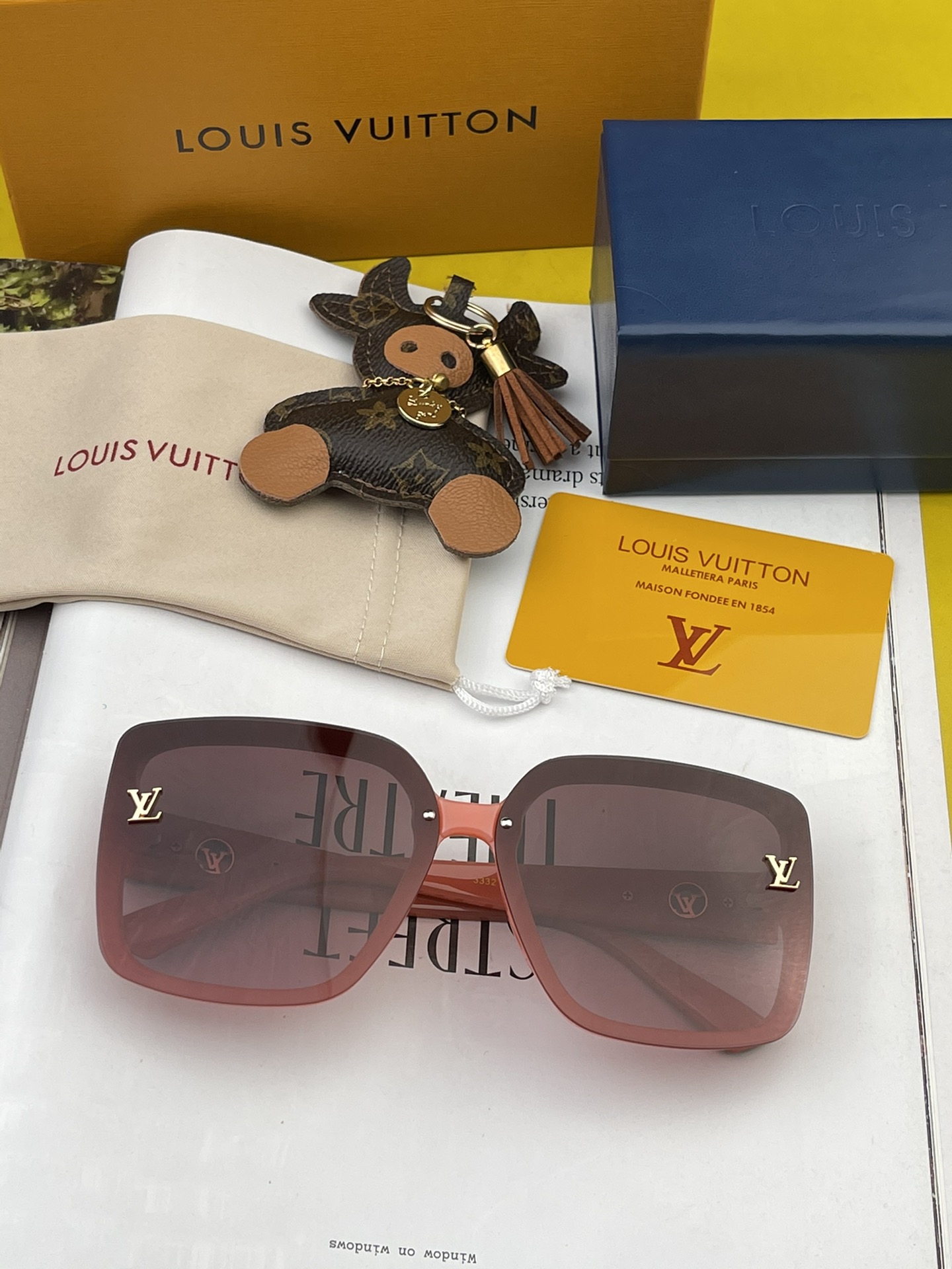 L*ouis V*uitton Glasses Top