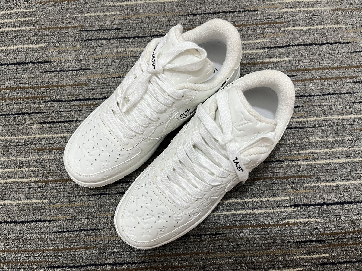 from O*ff-W*hite x Nike Air Force 1 x L*V Low