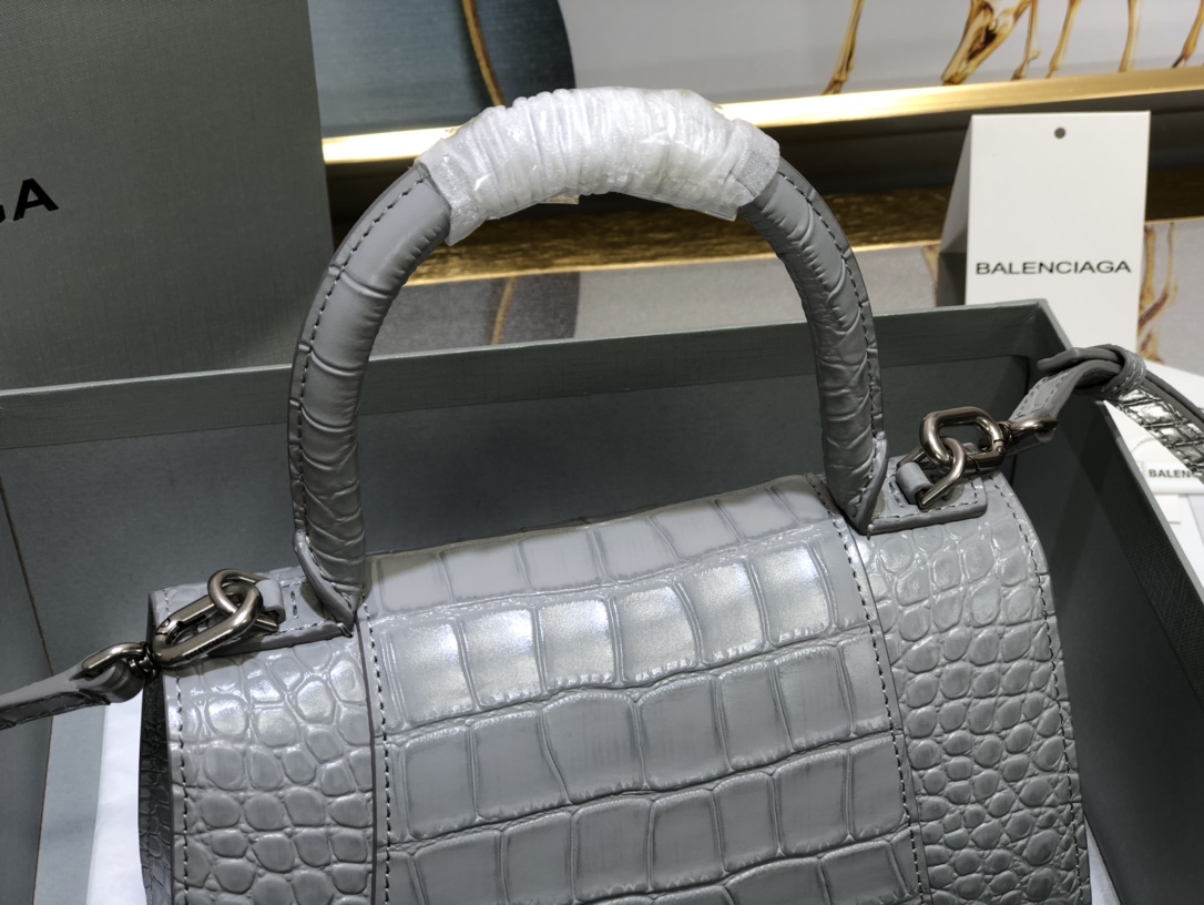 B*alenciaga Bag Top Quality