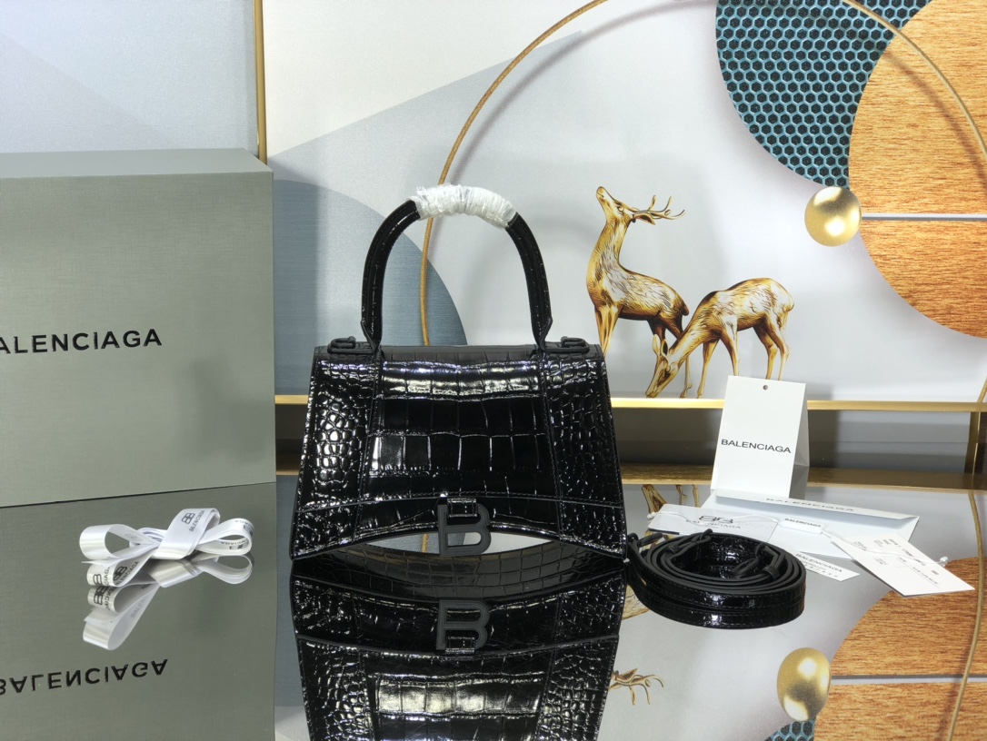 B*alenciaga Bag Top Quality