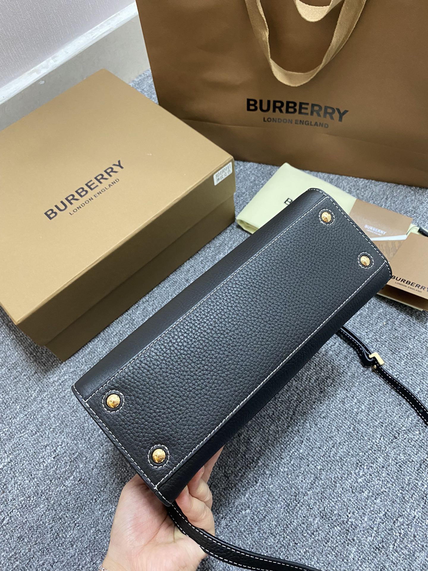 B*urberry Bag Top Quality 27*11*20CM