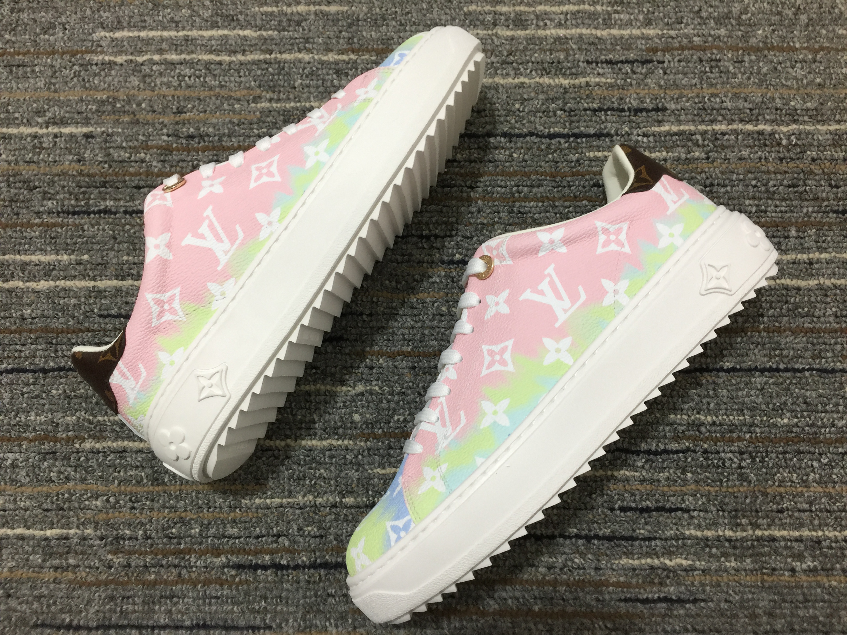 Men L*ouis V*uitton Top Sneaker