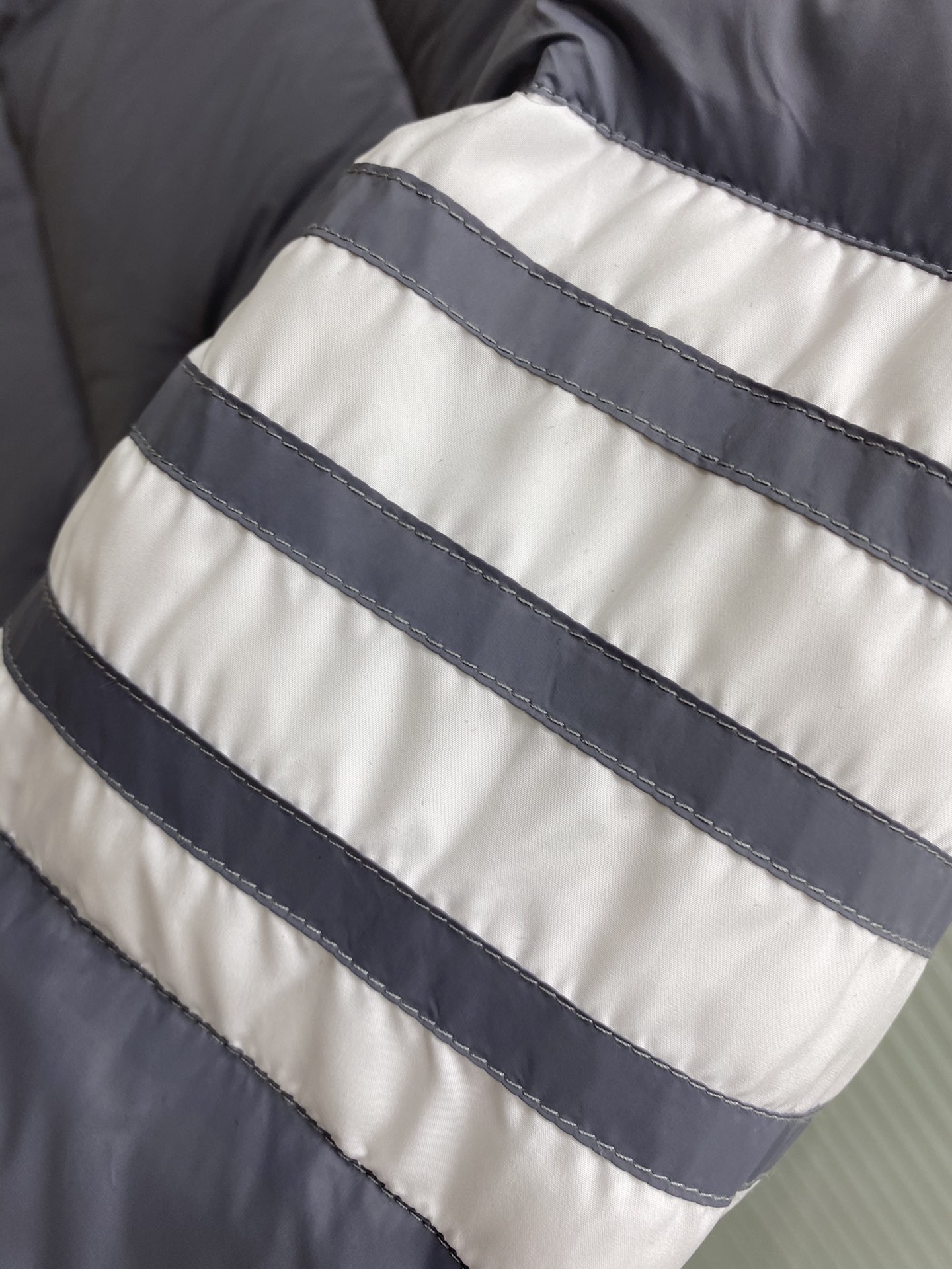 Men Jacket/Sweater Top Quality