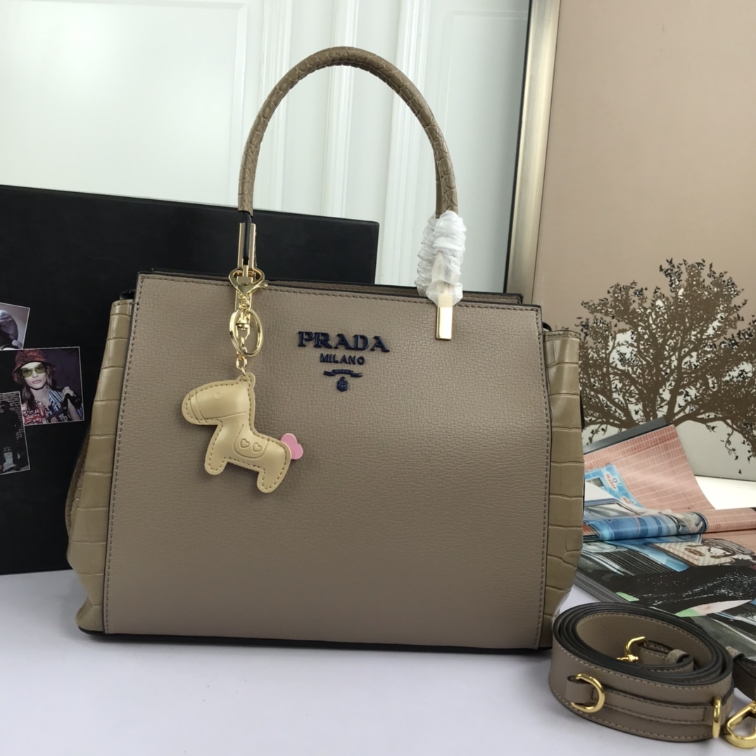 P*rada Top Bag 30*23*13cm