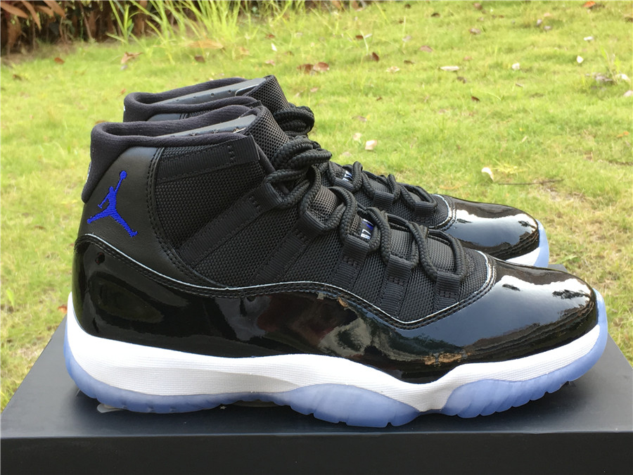 Air Jordan 11 “Space Jam”