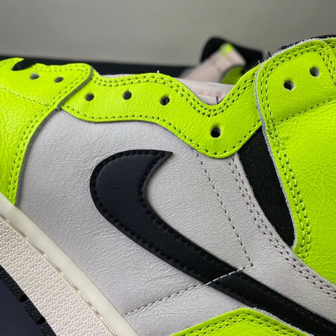 Air Jordan 1 555088-702